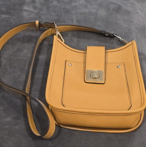 Steve Madden Mustard Crossbody Bag - Picture 7 of 7